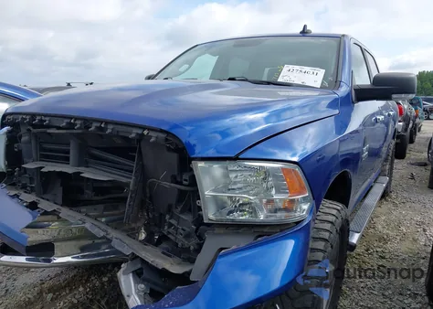 2018 Ram 1500 Big Horn 4X4 5'7 Box z USA, uszkodzony, nr VIN 3C6RR7LG7JG230279